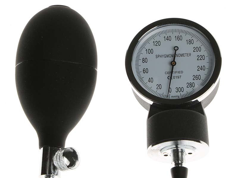 164. Arm-type blood pressure watch with stethoscope set (1)