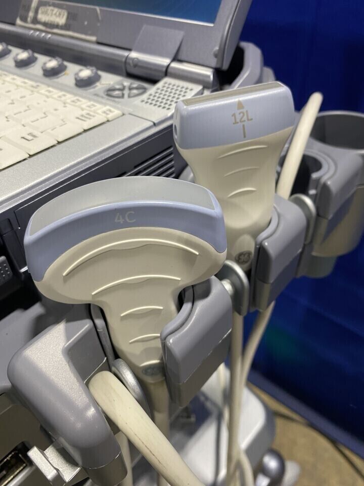 GE Logiq E Ultrasound System with two probes: 12L and 4C Probes- 2011 #