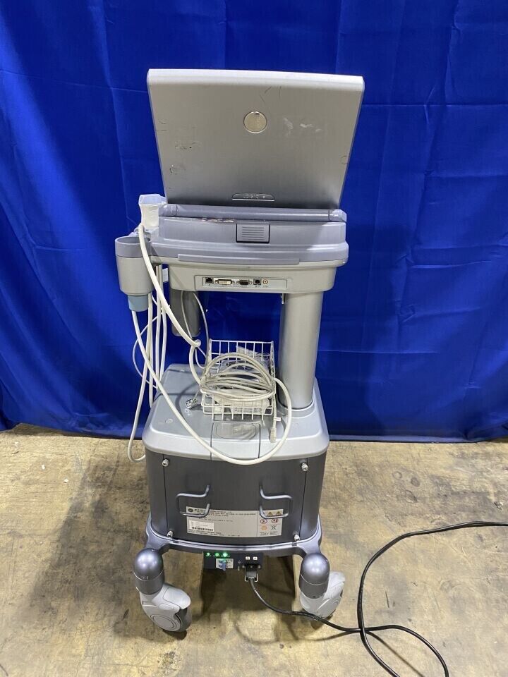 GE Logiq E Ultrasound System with two probes: 12L and 4C Probes- 2011 #