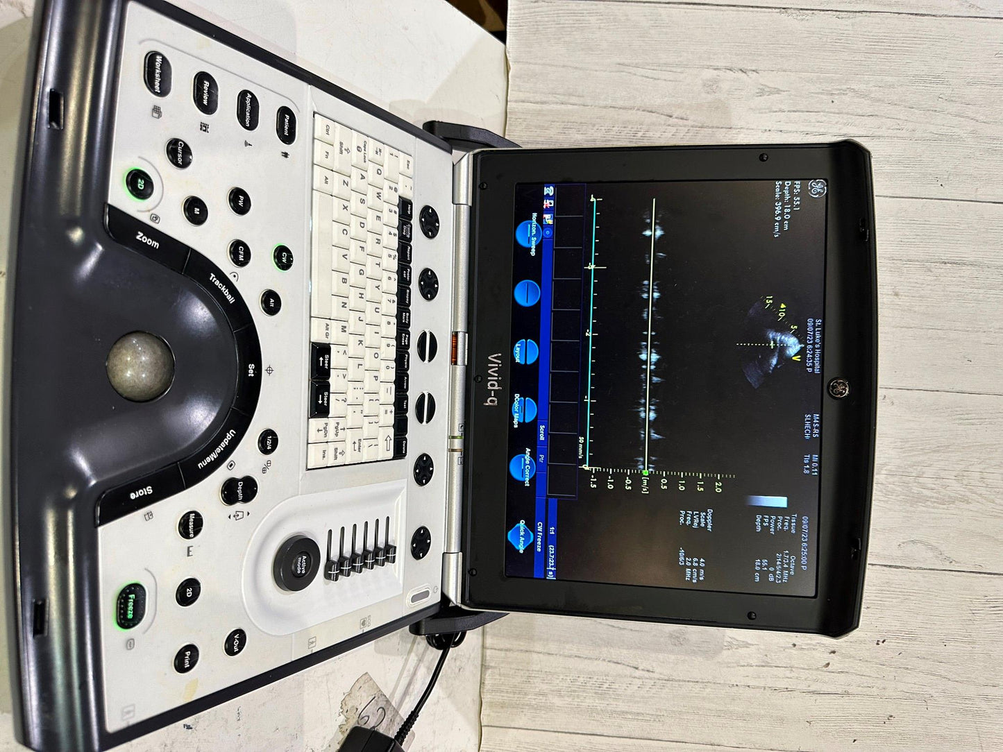 GE VIVID Q PORTABLE ULTRASOUND MACHINE BT12 -2015 #
