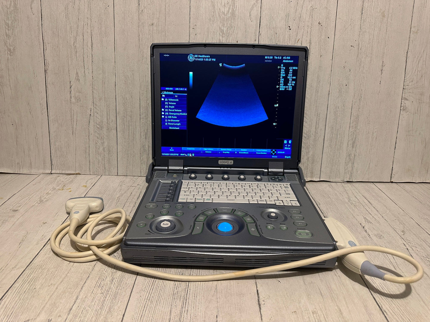 GE LOGIQ E Ultrasound DOM 2012 with two probe 4c-Rs and 3S-rs #