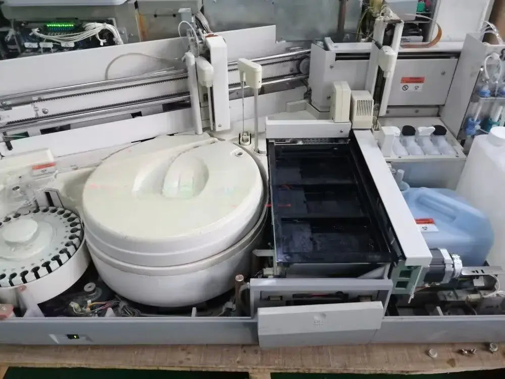 Roche Used Elecsys 2010 Automatic Immunoassay Analyzer #