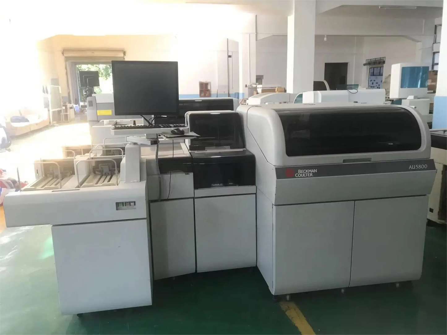 Beckman Coulter Used AU5800 Chemistry Analyzer #