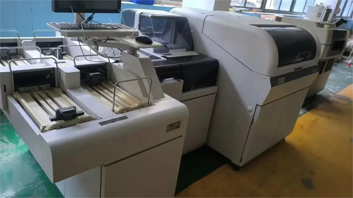 Beckman Coulter Used AU5800 Chemistry Analyzer #