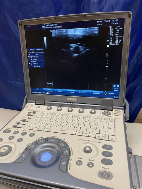 GE LOGIQ E Portable Ultrasound & phased array cardiac probe 6S-RS-Refurbished #