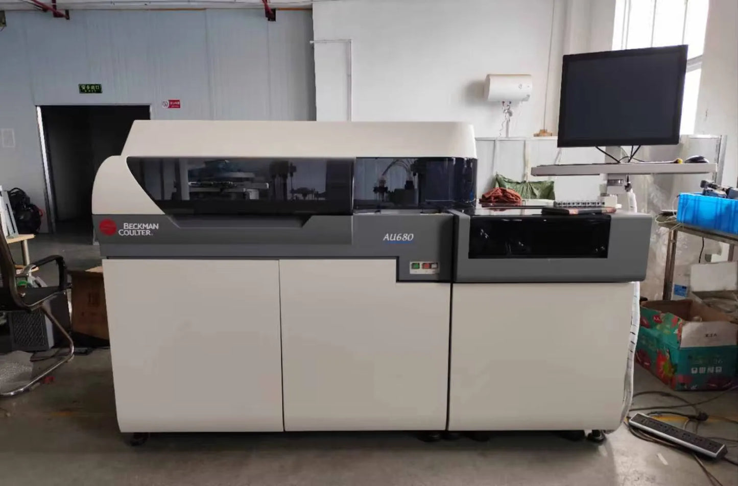 Beckman Used AU680 Chemistry Analyzer #