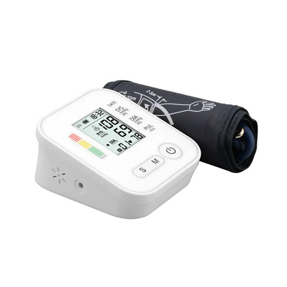 电动数字式 ISO 13485 标准 II 级血压计 LCD 显示屏 可拆卸电池 听诊器 3mmHg 精度