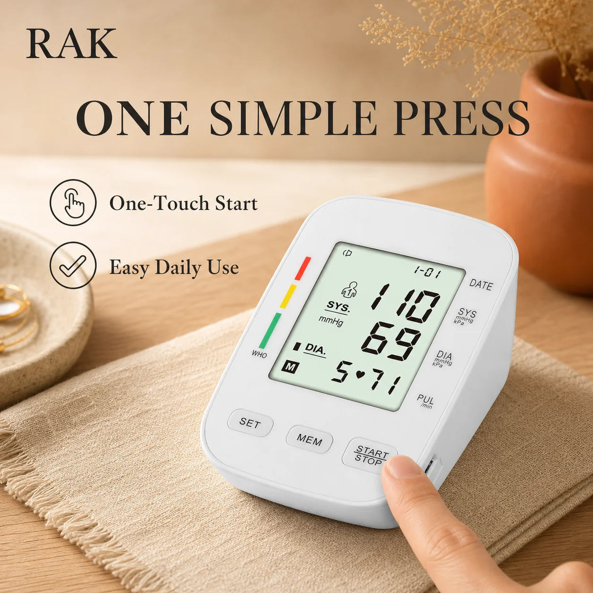 数字血压计 电子血压计 3mmHg 精度 2x99 用户记忆单元 LCD 显示屏 可拆卸电池 CE 认证