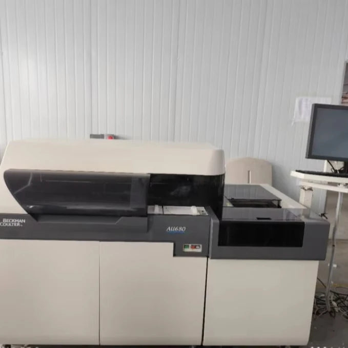 Beckman Coulter Used AU680 Clinical Chemistry Analyzer #